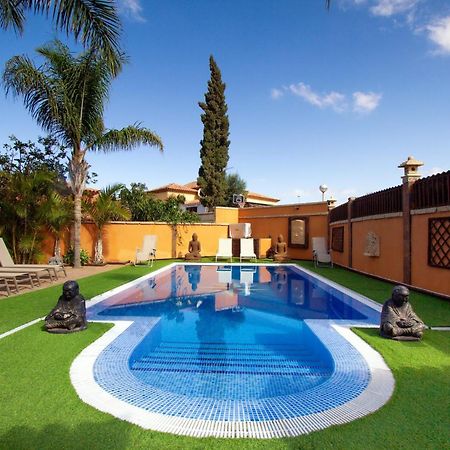 Villa Jardin De Buda Arona  Buitenkant foto