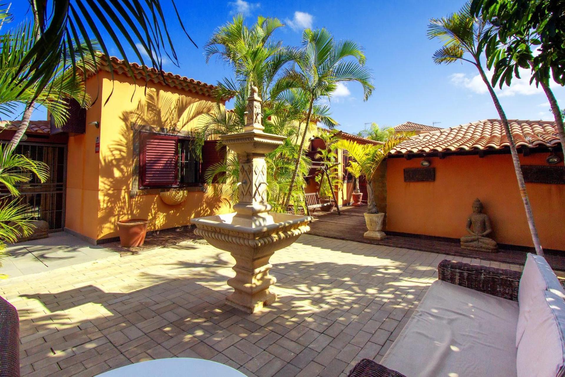 Villa Jardin De Buda Arona  Buitenkant foto